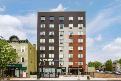 Port Richmond Hotel | Days Inn by Wyndham Staten Island