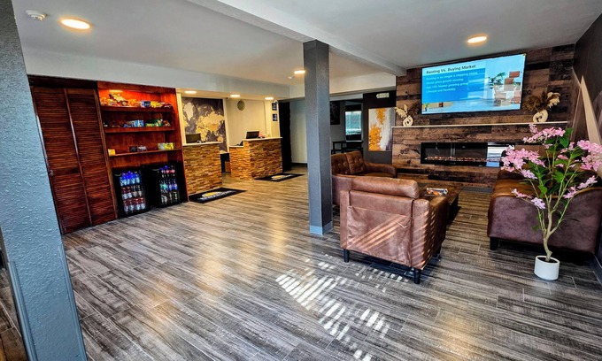 Waukegan Hotel | Days Inn by Wyndham Waukegan