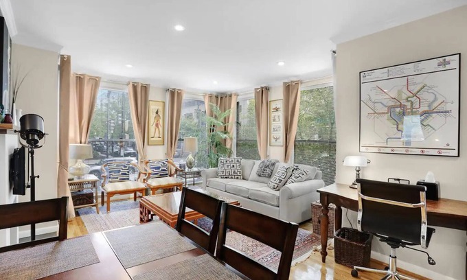 Dupont Circle Apartment | DC's Best Address - 10min to White House - 500 mbps