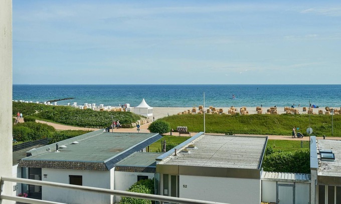 Ostholstein Apartment | Vacation apartment Ostseezauber with balcony in the house Stranddistel 7 on Fehmarn