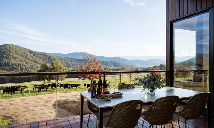 Bright House | Deep Creek Farmstay