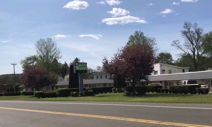 Owego Hotel | Deep Well Motel