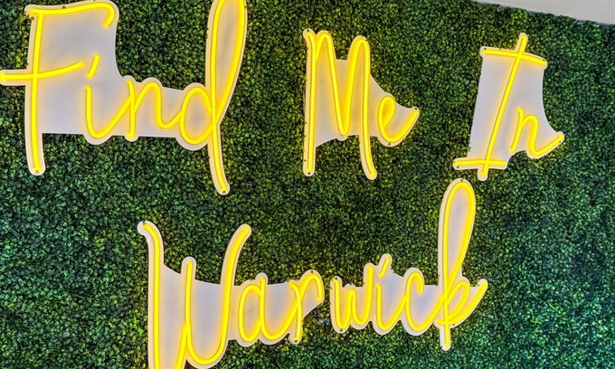 Warwick House | Deer Pond Ski Lodge Hot Tub Pool Table Ping Pong Wineries Legoland Mtn Creek