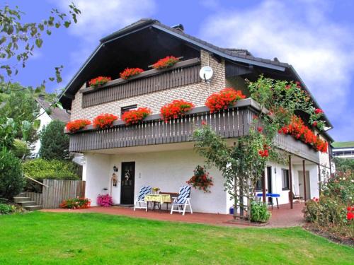 Medebach Apartment | Deifeld Garden Terrace Stay