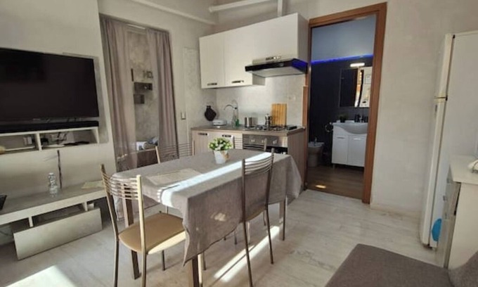 Zona XL Magliana Vecchia Apartment | Delightful and cozy apartment near Rome fairgrounds and airport