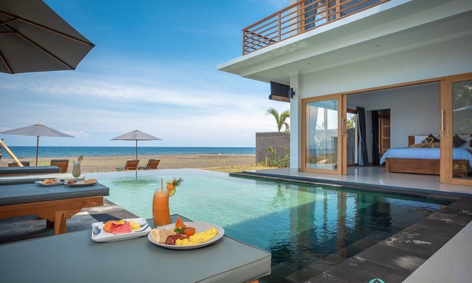 Kalisada Villa | DeLuxe 4BR villa with pool and breathtaking ocean view!