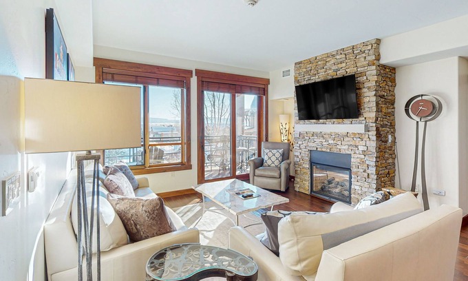 Steamboat Springs Condo | Deluxe condo next to Wildhorse gondola w/shared outdoor pool, hot tubs, gym
