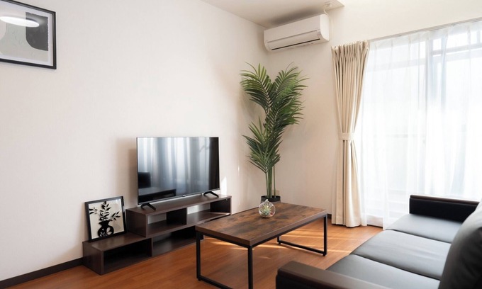 Minato Hotel | Deluxe Family Room 309/Osaka Ōsaka