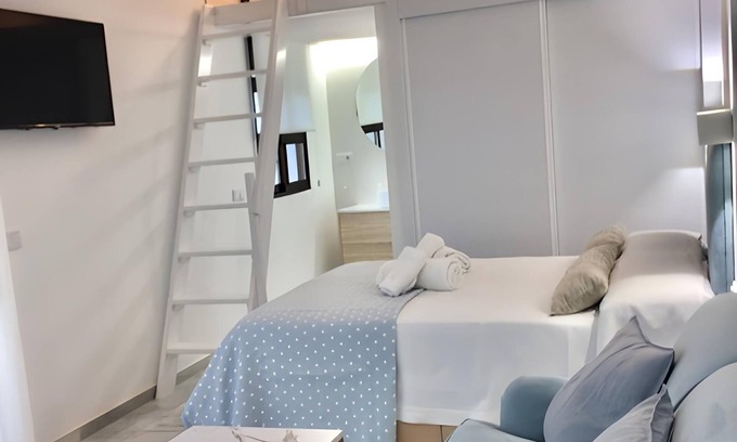 La Trinidad-San Juan y Todos los Santos Apartment | Deluxe Valladares Apartamento A