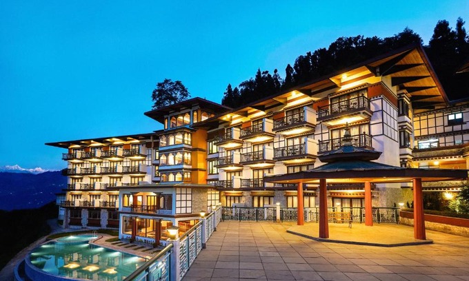 Gangtok Hotel | Denzong Regency- Luxury Mountain Retreat Spa & Casino