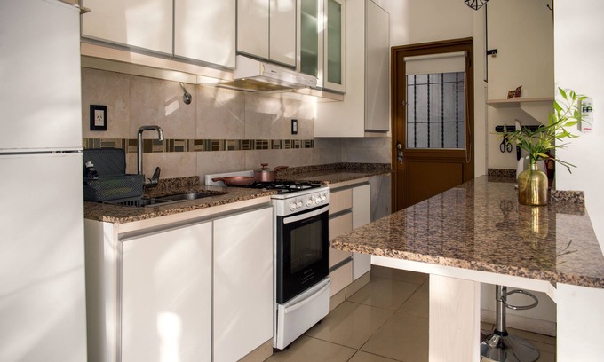 Mendoza City Center Condo | Departamento Completo en Centro Mendoza, Frente a Alameda! Premium Gold Mendoza