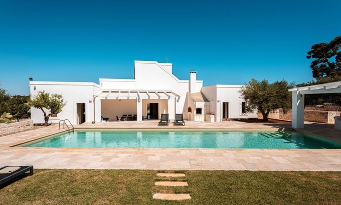 Monopoli Villa | Dependance in Luxury Villas with salt pool for rent in Puglia