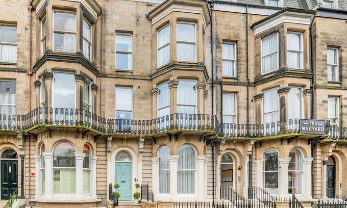 South Cliff Cottage | Derwent House Apartments - Harwood -.