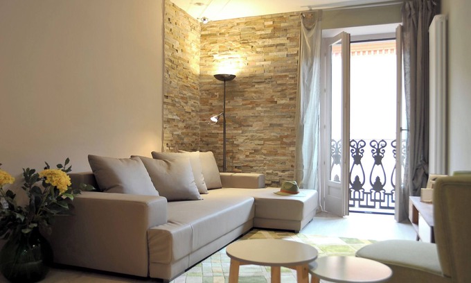 La Morra Apartment | 'DESCRIPTION' La Morra, the nest for 'gastronauts' .