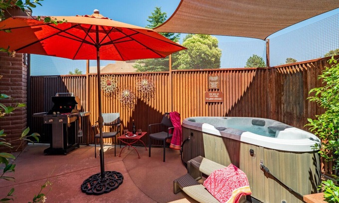 West Sedona Villa | Desert Poppy Villa- Romantic Getaway