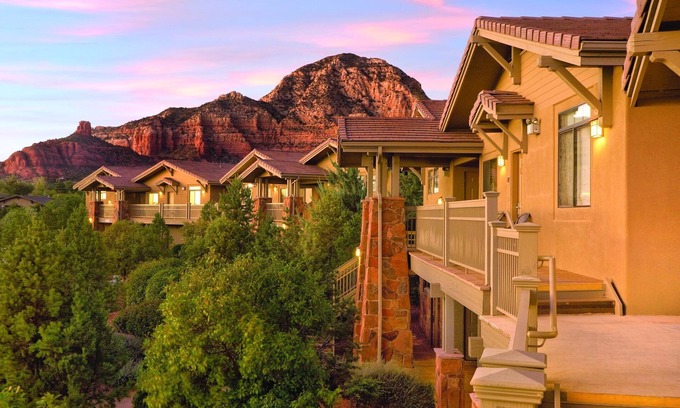 West Sedona Resort | Desert Resort perfect for Hiking Cathedral Rock with access to outdoor pool and hot tub