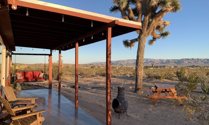 Joshua Tree House | Desert Serenity on Private 5 Acres Close to JTNP & Downtown
