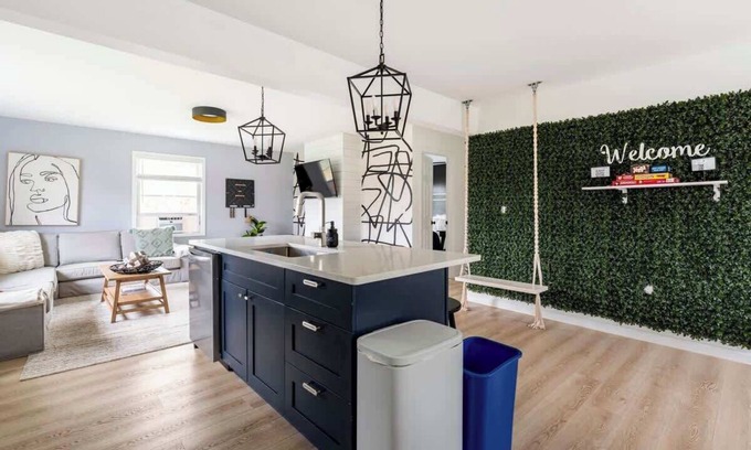 South Hill House | Designer Home on South Hill with EV charger