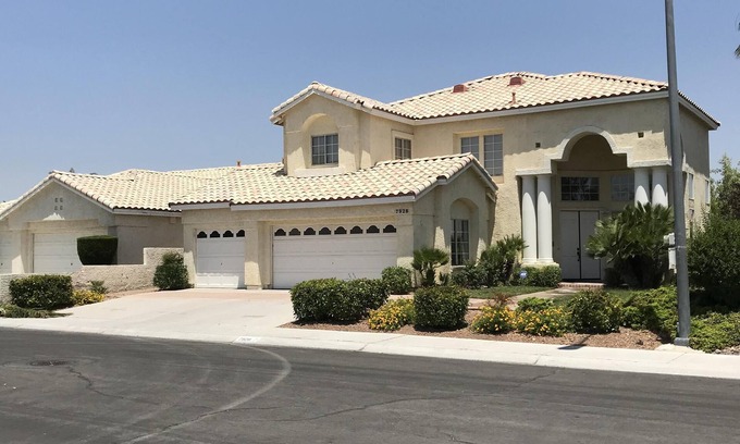 Desert Shores House | Designer Home with Large Pool