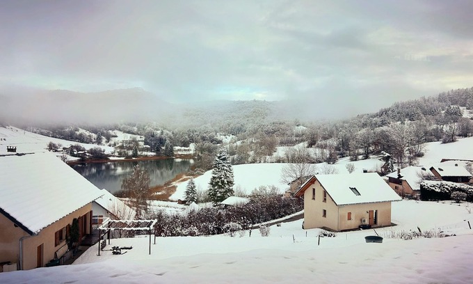 La Thuile Ski Chalet | Detached chalet with lake and mountain views