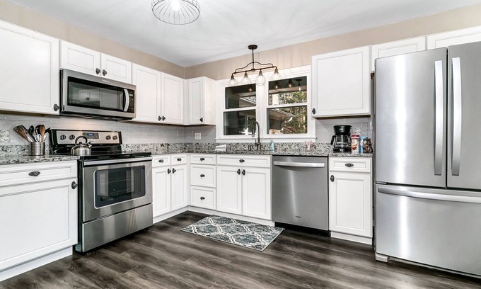 Morganton House | Dew Drop - Cottonwood Properties