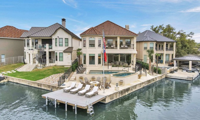 Horseshoe Bay West House | Diagonal Dreams Lake House | Concierge Services