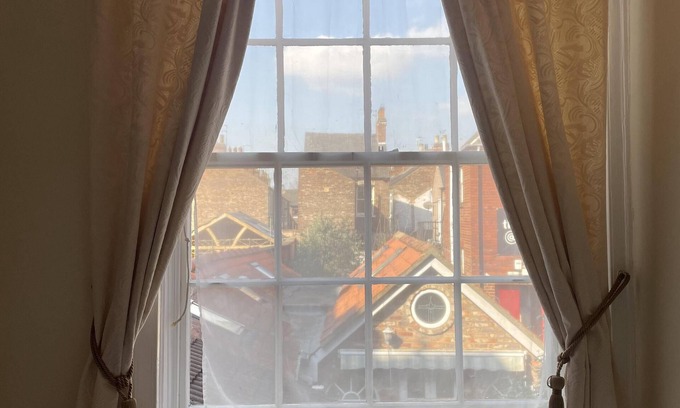 York House | Diamonds Inn Ltd