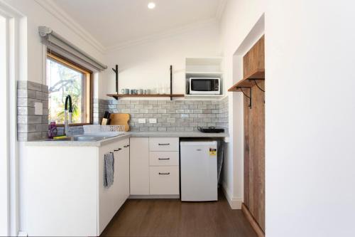 White Gum Valley Apartment | Dingo at White Gum Lodge