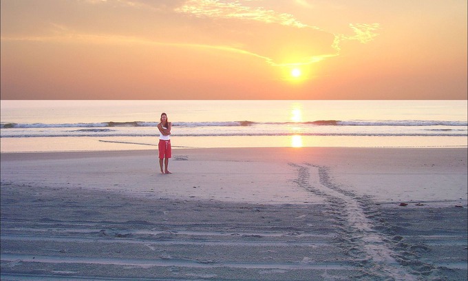 Boardwalk House | DIRECT BEACH ACCESS OCEAN FT HOME; 4 BDRM, 3 BATH, 2 MASTER SUITES SLEEPS 12 MAX