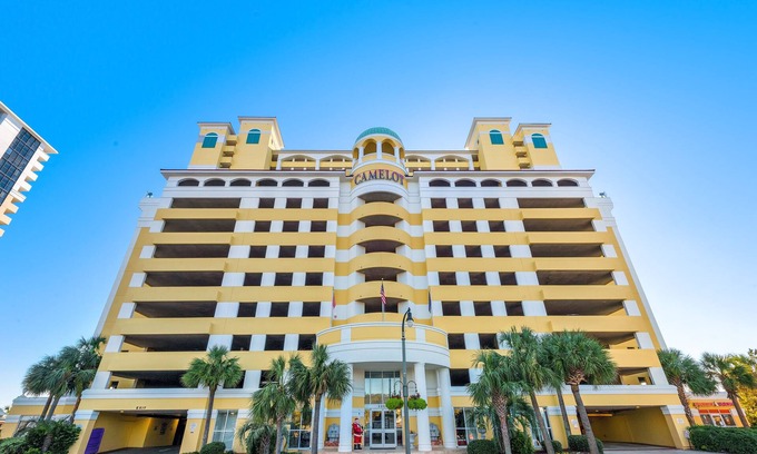 Myrtle Beach Condo | Direct Oceanfront 2 bedroom Condo! Lazy River! Walk to Boardwalk and restaurants