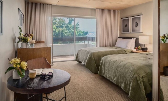 Historic Kailua Village House | Discover a Stay with Built-in Island Calm: Pool, Yoga, Bikes & Explore Parks