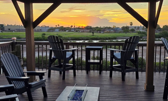Port Isabel House | Discover Your Dream Waterfront Getaway in Port Isabel, Texas!