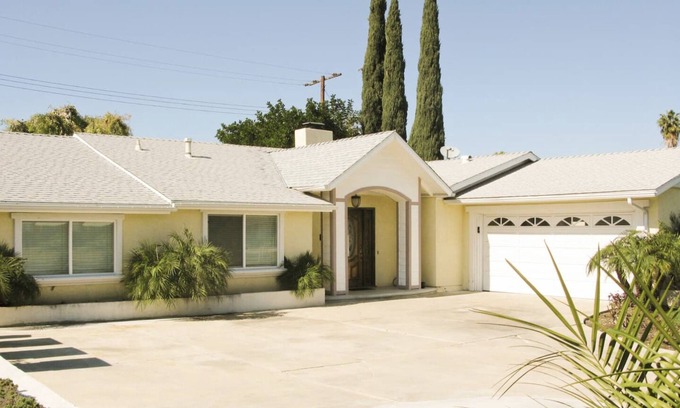 Fullerton House | Disney 2 bdrm + Suite Deal