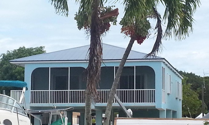 Sexton Cove Estates House | Dock your boat in the back and relax