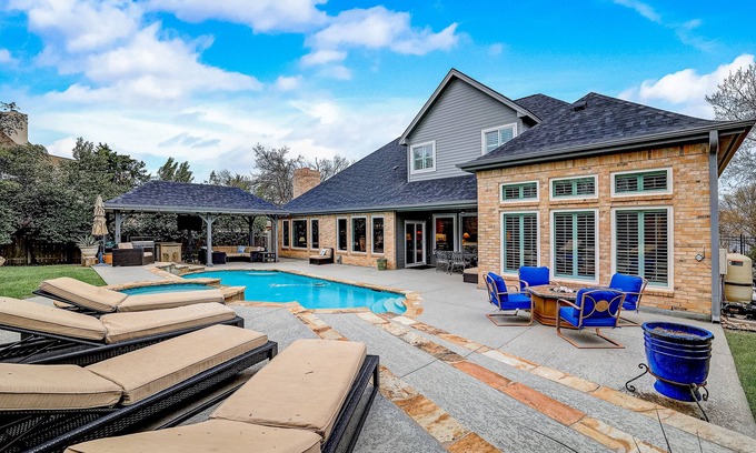 Riverplace House | Dog-friendly home with fenced yard, pool, office, piano, & W/D