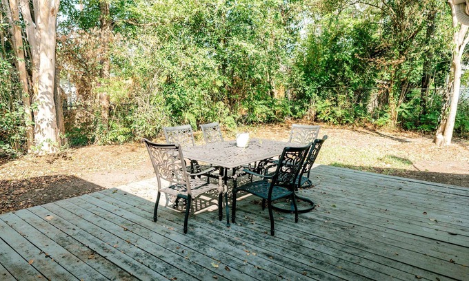 Sharpstown House | Dog-friendly home with private yard, furnished deck, central AC, & W/D