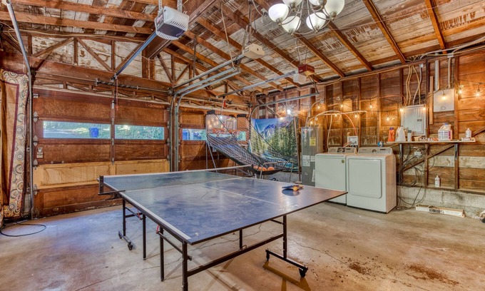 Cedar Hills House | Dog-Friendly homes with hot tub, game room, & washer/dryer