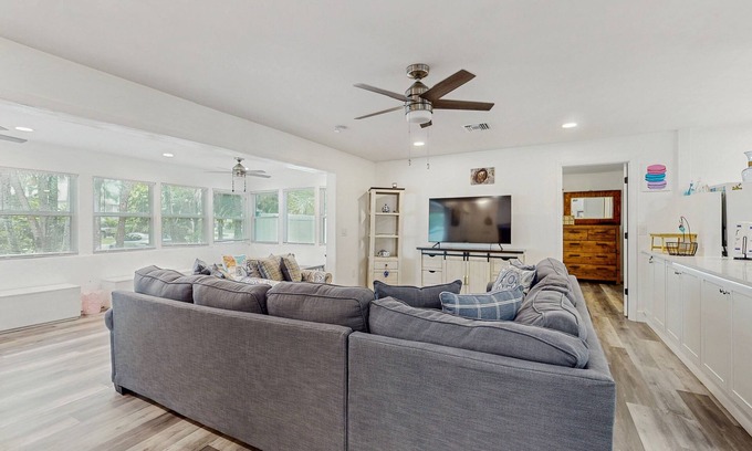 Sanibel House | Dog friendly house with private pool, bikes for guest use, and internet