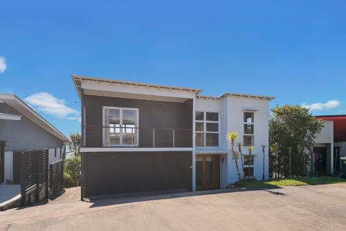 Brisbane Waterfront House | DOLCE VILLA