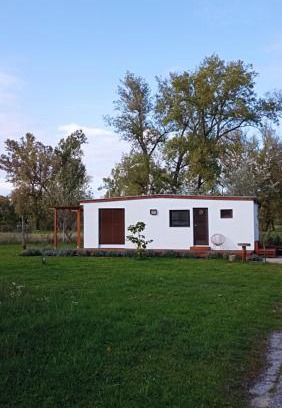Beckov House | Domček na samote