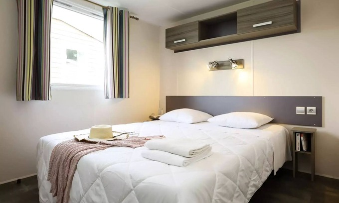 Douarnenez House | Domaine Résidentiel Odalys de Plein Air Kerleyou - Standard Mobile Home 3 Rooms 4 People Without sanitary facilities