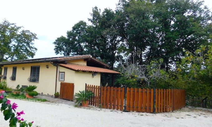 Zona XLV Castel di Guido House | Domus Anghelos . in the Roman countryside