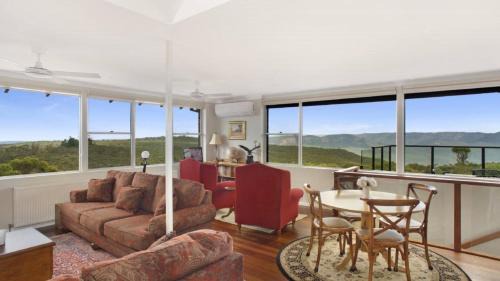 Wentworth Falls House | Donlen Cottage Wentworth Falls 180 Degree Views