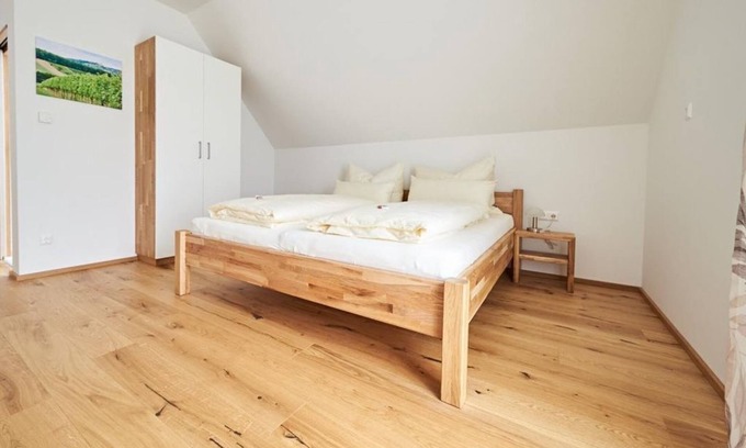 Sankt Anna am Aigen Apartment | Doppelzimmer Weinblick mit Balkon - Gästehaus Lipp'n Sepp St. Anna am Aigen