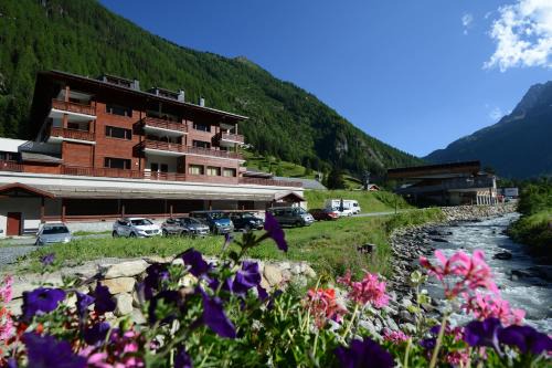 Vallorcine Apartment | Dormio Resort Les Portes du Mont Blanc