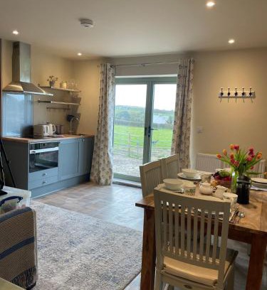 Puncknowle Apartment | Dorset Stay, Coast & Countryside
