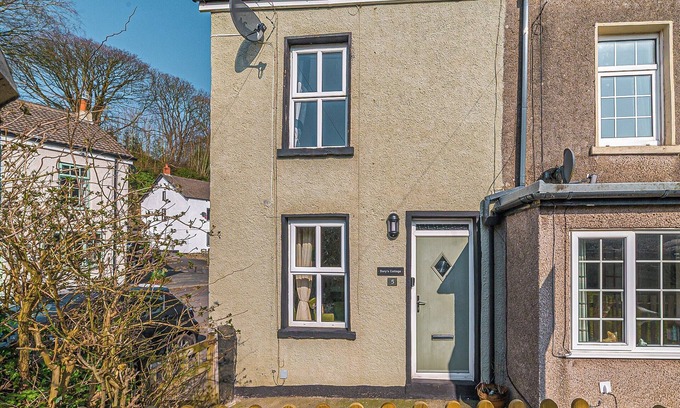 Newton in Furness Cottage | Dorys Cottage is the perfect cosy getaway for two adults and one child.
