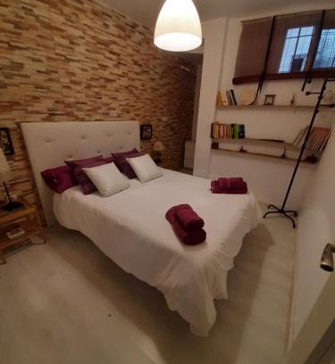 San Ambrosio Apartment | Dos Casitas, Dos Calles, - Loft de la Morena o Estudio JR