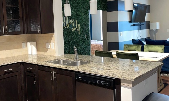 Garden Hills Apartment | double cozy suite