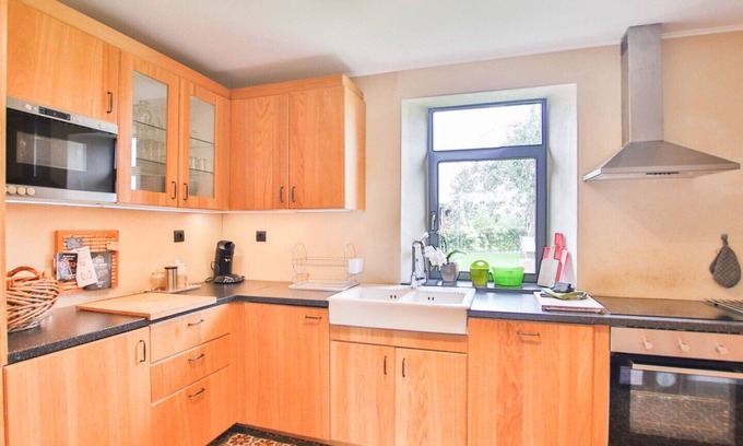 Sauveniere Other | Double Gite 2 Cuisines, 2 Salons, Jardin et Cinéma Privé
